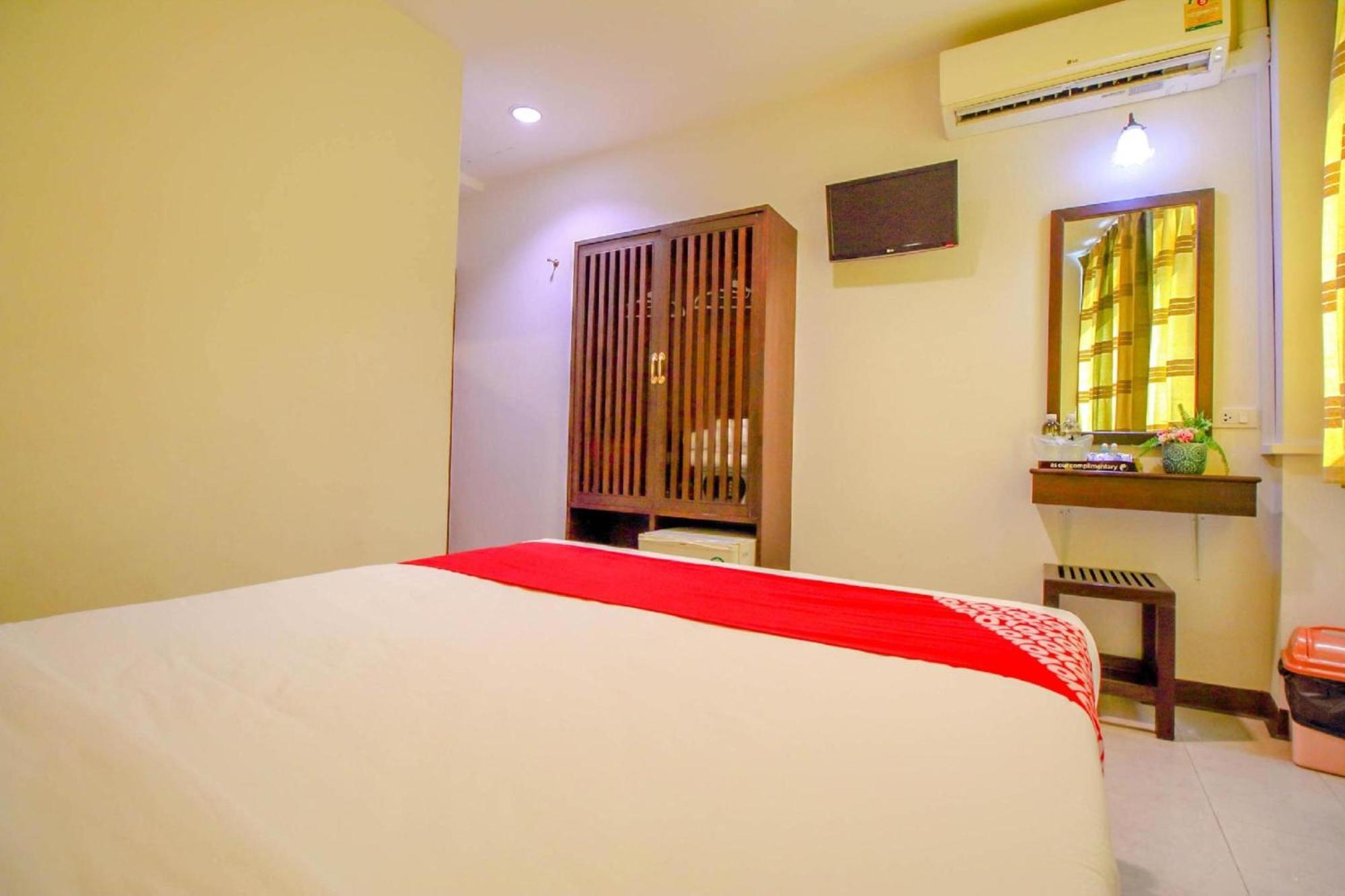 Super Oyo 484 Pannee Residence Khaosan Sha Plus Bangkok Exterior foto